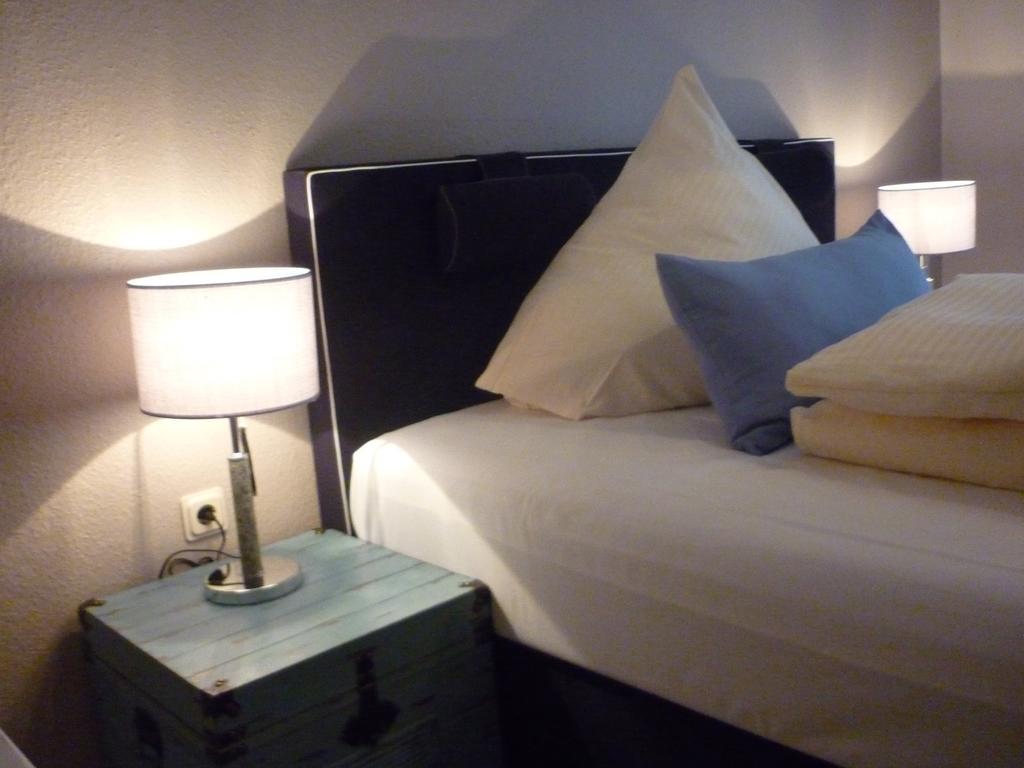 Zu Jeddelohs Lodge Hotel Gladenbach Chambre photo